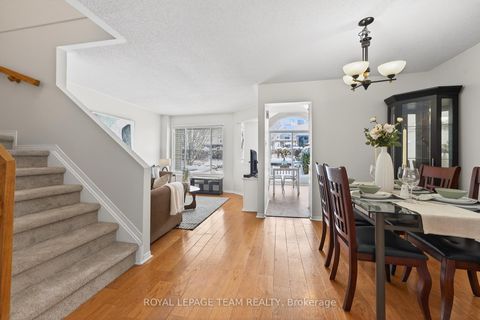 Photo 8 at 37 Flowertree Crescent, Emerald Meadows/Trailwest, Kanata
