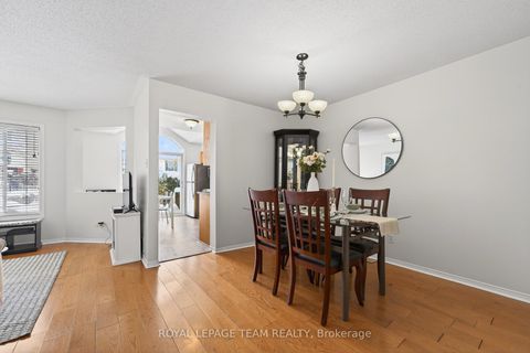 Photo 10 at 37 Flowertree Crescent, Emerald Meadows/Trailwest, Kanata