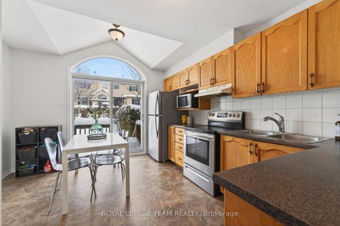 Photo 24 at 37 Flowertree Crescent, Emerald Meadows/Trailwest, Kanata