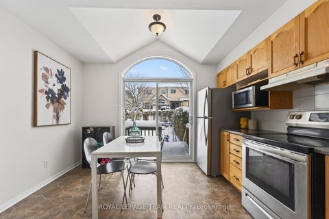 Photo 27 at 37 Flowertree Crescent, Emerald Meadows/Trailwest, Kanata