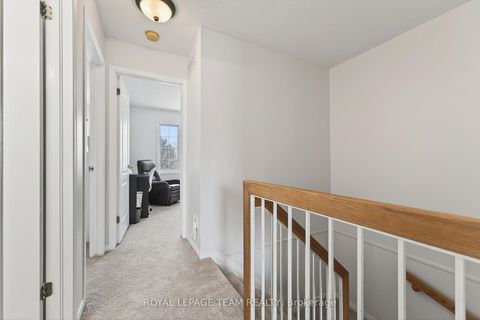 Photo 30 at 37 Flowertree Crescent, Emerald Meadows/Trailwest, Kanata