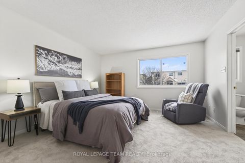 Photo 31 at 37 Flowertree Crescent, Emerald Meadows/Trailwest, Kanata