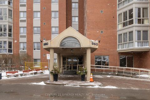 Photo 1 at 815 - 960 Teron Road, Beaverbrook, Kanata