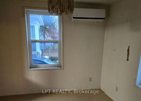 Photo 4 at 47 Victoria Street, Arnprior