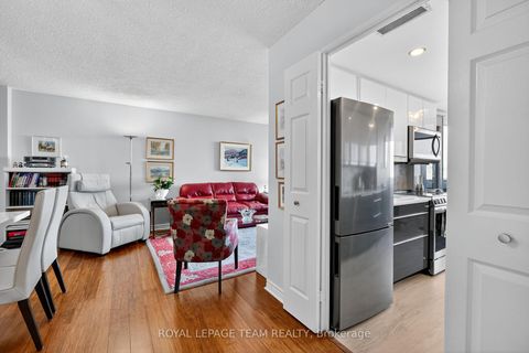 Photo 11 at 1801 - 530 Laurier Avenue W, Ottawa Centre