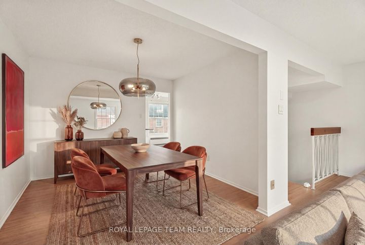 Photo 10 at 9 Moorside Private, Nepean (Carleton Heights), Ottawa