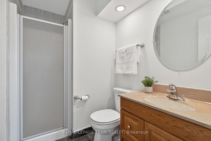 Photo 21 at 9 Moorside Private, Nepean (Carleton Heights), Ottawa