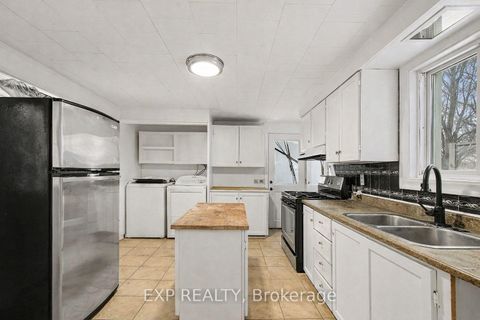 Photo 7 at 294 Moffatt Street, Carleton Place