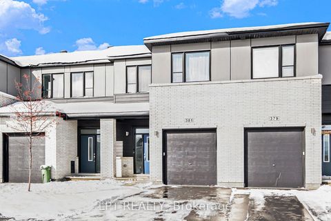 Photo 2 at 381 Cope Drive, Emerald Meadows/Trailwest, Kanata