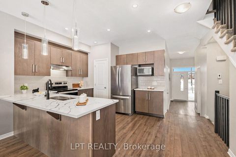 Photo 10 at 381 Cope Drive, Emerald Meadows/Trailwest, Kanata