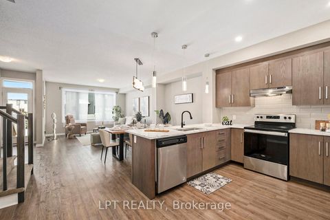 Photo 11 at 381 Cope Drive, Emerald Meadows/Trailwest, Kanata