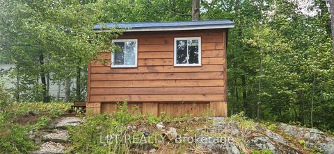 Photo 11 at 385 Porcupine Way, Lanark Highlands (Dalhousie) Twp, Lanark Highlands