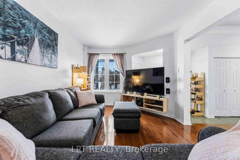 Photo 3 at 1549 Senateurs Way, Fallingbrook/Pineridge, Orleans