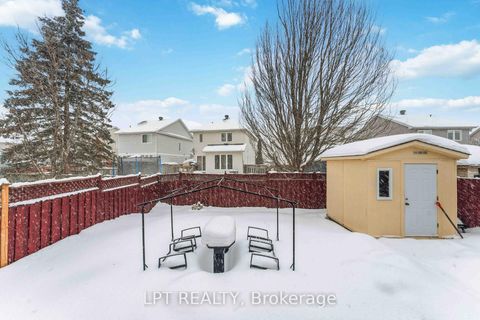 Photo 27 at 1549 Senateurs Way, Fallingbrook/Pineridge, Orleans