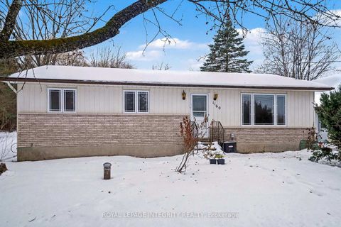 Photo 1 at 1160 Barnett Drive, Cumberland Village, Orleans