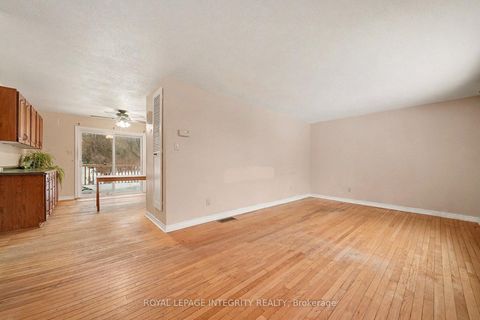 Photo 4 at 1160 Barnett Drive, Cumberland Village, Orleans