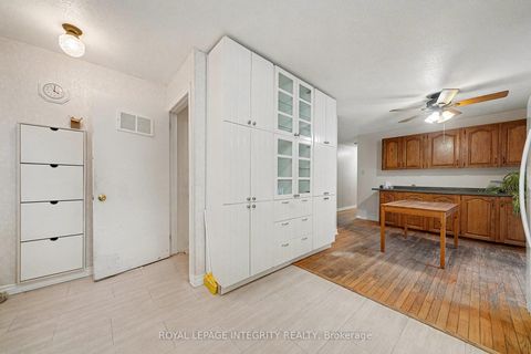 Photo 7 at 1160 Barnett Drive, Cumberland Village, Orleans