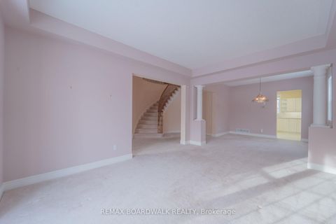 Photo 7 at 57 Mattawa Crescent, Bridlewood, Kanata