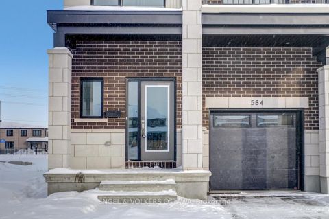 Photo 1 at 584 Arbia Ridge, Emerald Meadows/Trailwest, Kanata