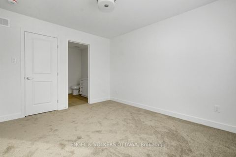 Photo 23 at 584 Arbia Ridge, Emerald Meadows/Trailwest, Kanata