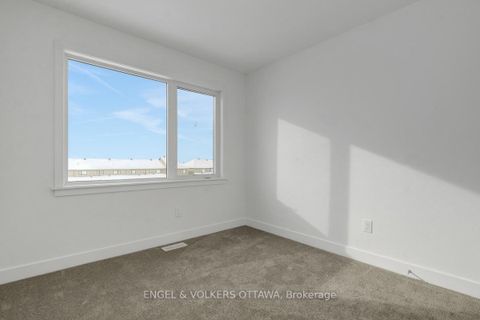 Photo 27 at 584 Arbia Ridge, Emerald Meadows/Trailwest, Kanata