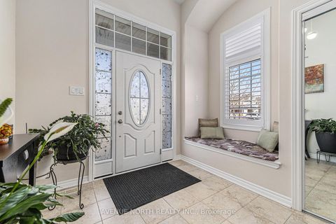 Photo 4 at 30 Solaris Drive, Emerald Meadows/Trailwest, Kanata