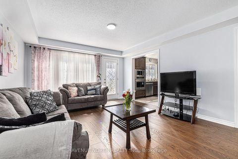 Photo 7 at 30 Solaris Drive, Emerald Meadows/Trailwest, Kanata