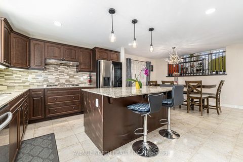 Photo 12 at 30 Solaris Drive, Emerald Meadows/Trailwest, Kanata