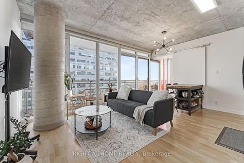 Photo 12 at 2010 - 324 Laurier Avenue W, Ottawa Centre