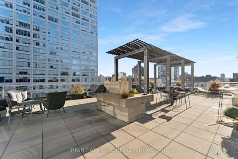 Photo 28 at 2010 - 324 Laurier Avenue W, Ottawa Centre