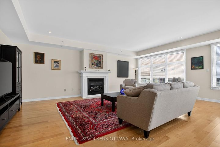 Photo 10 at 401 - 399 Bayrose Drive W, Nepean (Strandherd), Ottawa