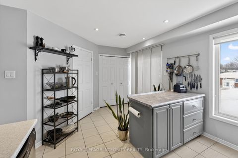 Photo 15 at 360 Galston Private, Mer Bleue/Bradley Estates/Anderson Park, Orleans