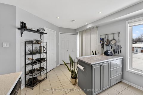 Photo 16 at 360 Galston Private, Mer Bleue/Bradley Estates/Anderson Park, Orleans