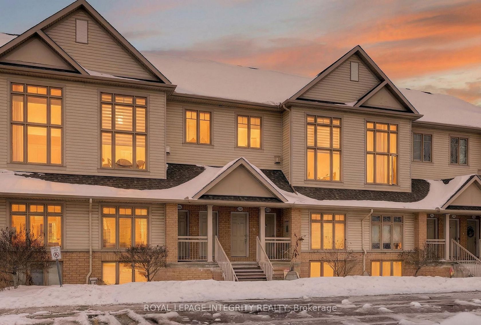 360 Galston Private, Mer Bleue/Bradley Estates/Anderson Park, Orleans 2