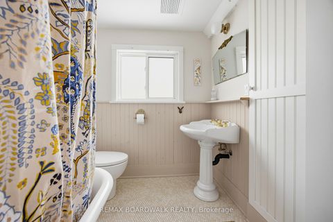 Photo 13 at 32 Cockburn Street, Perth