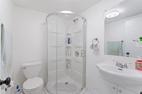 Photo 14 at B - 6702 Jeanne D'arc Boulevard N, Convent Glen North, Orleans