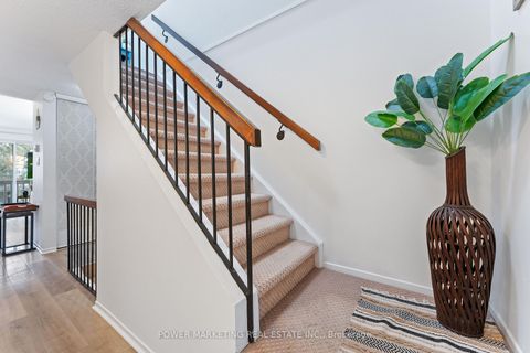 Photo 15 at B - 6702 Jeanne D'arc Boulevard N, Convent Glen North, Orleans