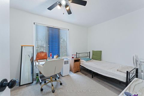 Photo 20 at B - 6702 Jeanne D'arc Boulevard N, Convent Glen North, Orleans