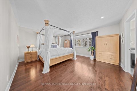 Photo 25 at 1367 Talcy Crescent, Fallingbrook/Ridgemount, Orleans