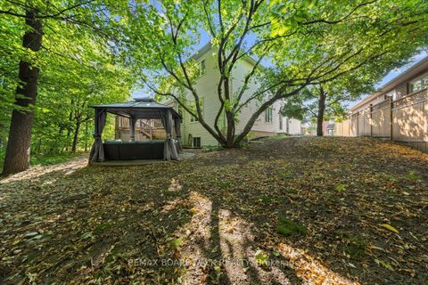 Photo 44 at 1367 Talcy Crescent, Fallingbrook/Ridgemount, Orleans