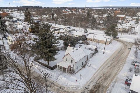 Photo 4 at 48 Havey Street, Arnprior