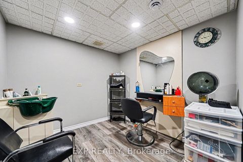 Photo 16 at 100 - 1145 D'erable Place, Convent Glen North, Orleans