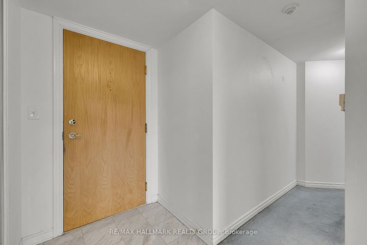Photo 3 at 503 - 3105 Carling Avenue, Nepean (Bayshore), Ottawa