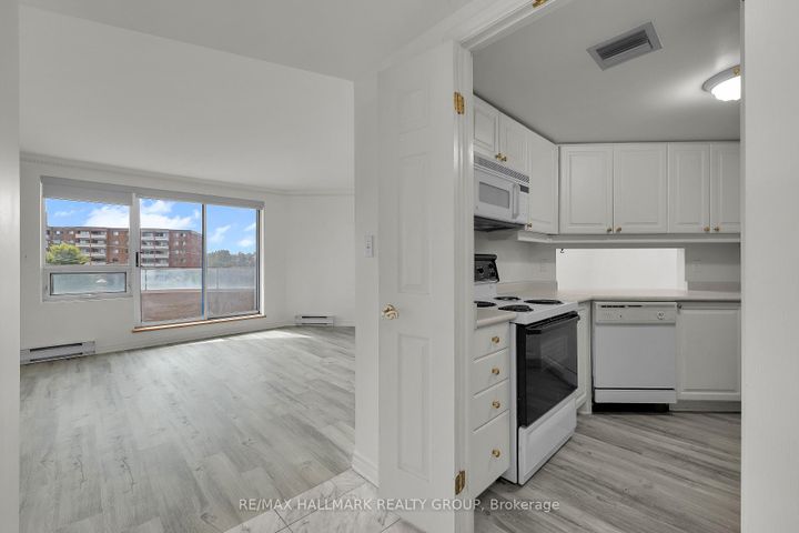Photo 6 at 503 - 3105 Carling Avenue, Nepean (Bayshore), Ottawa