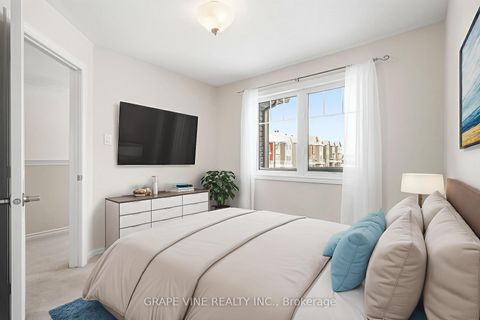 Photo 15 at 582 Meadowcreek Circle, Emerald Meadows/Trailwest, Kanata