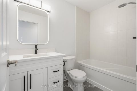 Photo 17 at 582 Meadowcreek Circle, Emerald Meadows/Trailwest, Kanata