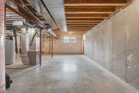 Photo 26 at 582 Meadowcreek Circle, Emerald Meadows/Trailwest, Kanata