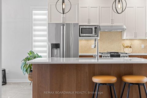 Photo 5 at 779 Keinouche Place, Camelot, Orleans