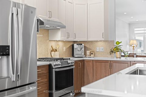 Photo 6 at 779 Keinouche Place, Camelot, Orleans