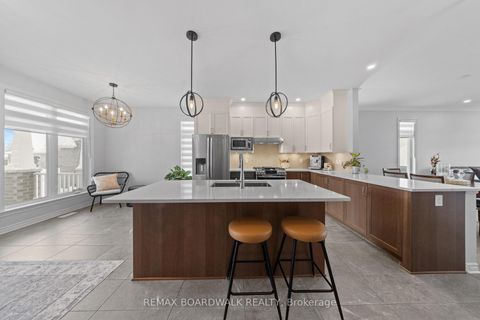 Photo 11 at 779 Keinouche Place, Camelot, Orleans